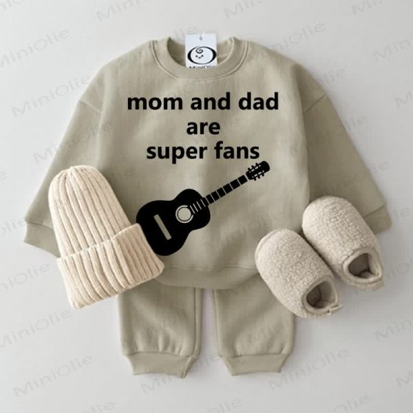 MOM AND DAD ARE SUPER FANS Baby Guitar Sweatshirt 2-piece Set