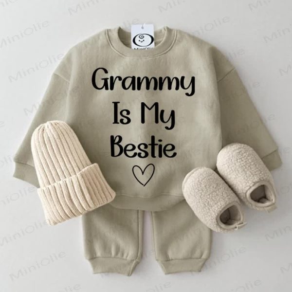 GRAMMY IS MY BESTIE Baby Heart Grey Green 2-piece Set
