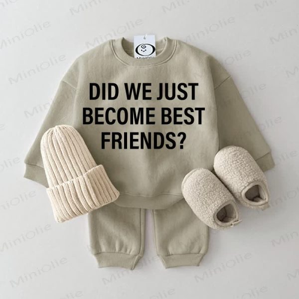 DID WE JUST BECOME BEST FRIENDS? YEP! Baby Sweatshirt 2-piece Grey Green Set