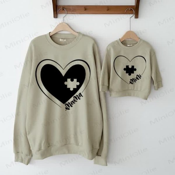 MAMA/MINI Mommy and Me Baby Puzzle Heart Family Sweatshirt